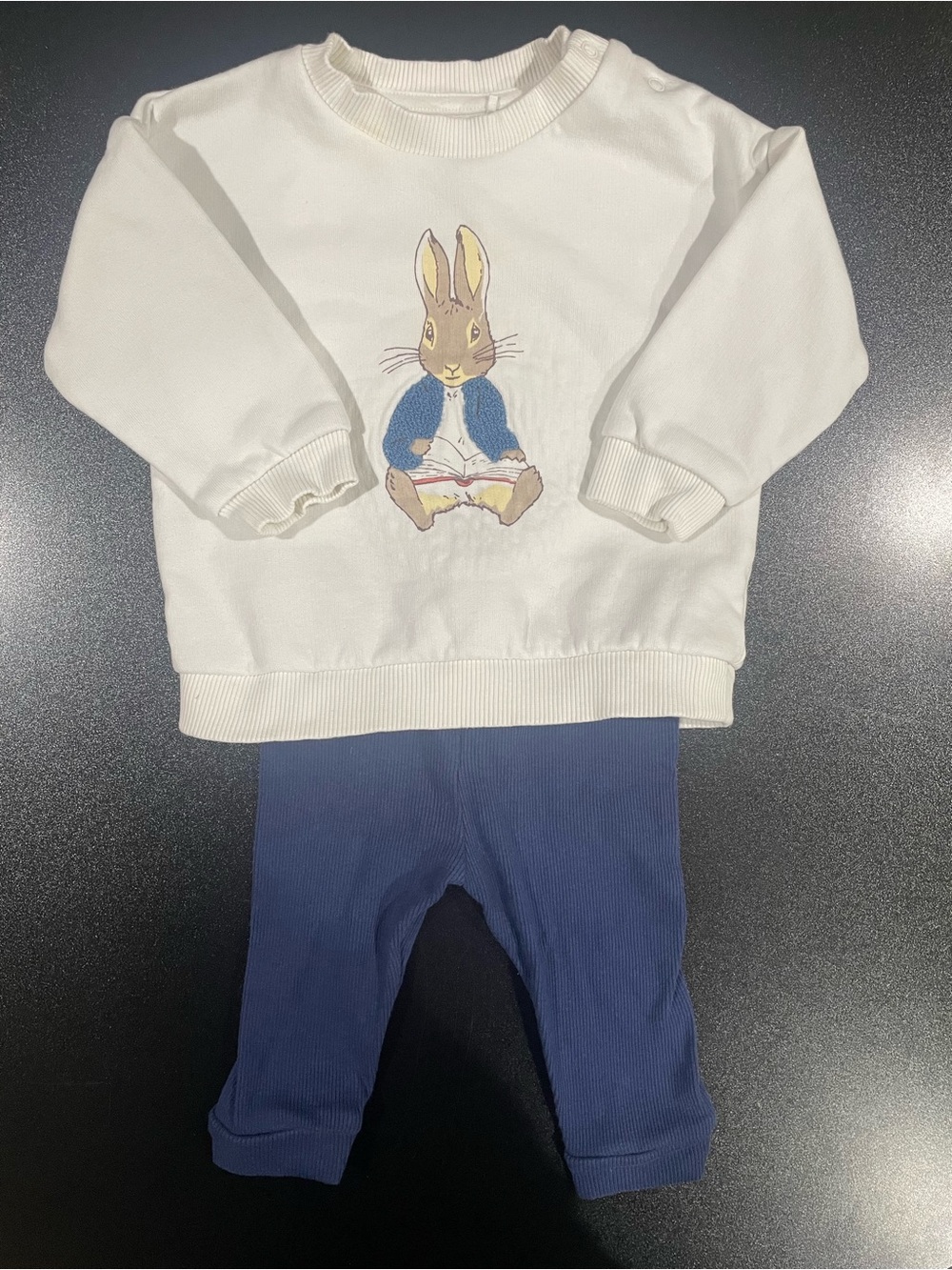 Marks & Spencer Peter Rabbit Matching Set. Fits 3-6 mo. 🐰 📖